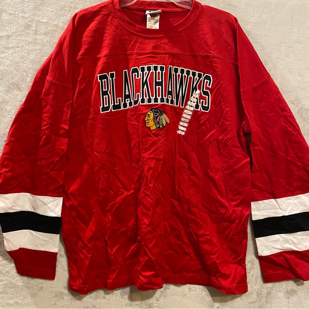 Chicago Blackhawks Shirt Men’s Large Red Spellout Stitched NHL Hockey New